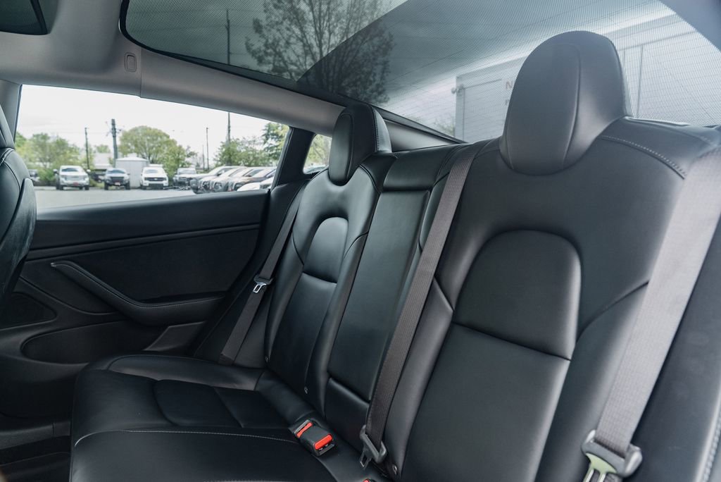 Used 2021 Tesla Model 3 Performance AWD/4WD image 18