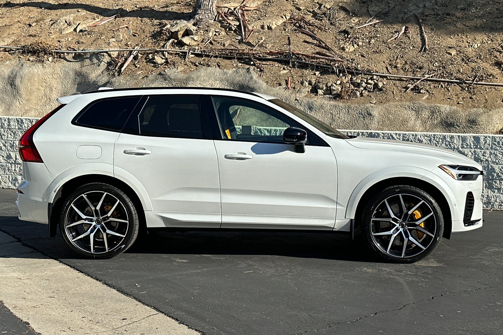 New 2026 Volvo XC60 T8 Polestar AWD/4WD image 3
