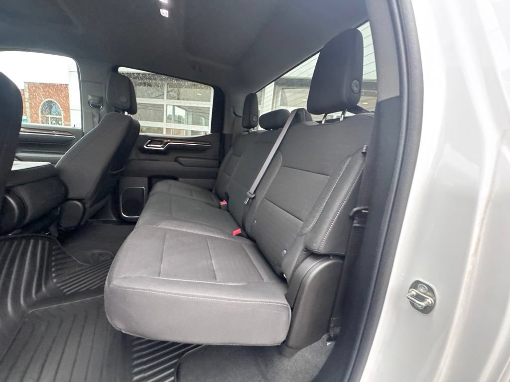 Used 2024 Chevrolet Silverado 1500 LT AWD/4WD image 23