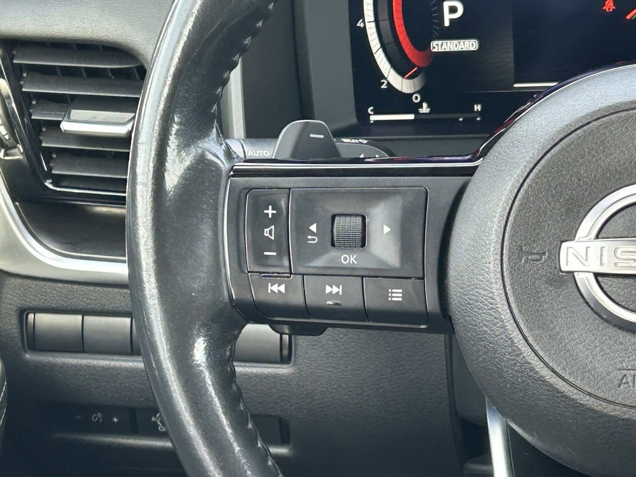 Certified 2023 Nissan Rogue Platinum w/ Platinum Premium Package FWD image 26