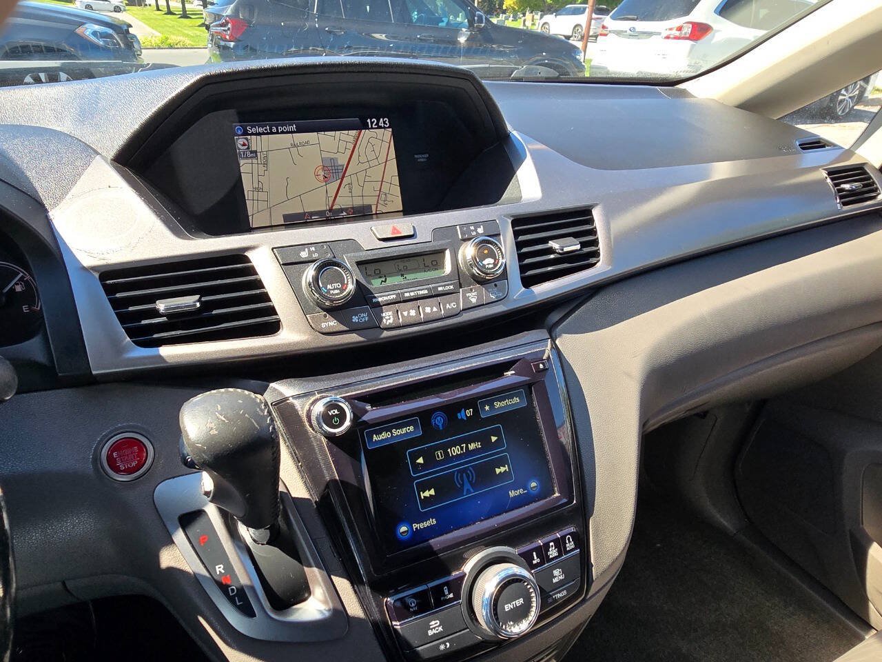 Used 2016 Honda Odyssey Touring image 19