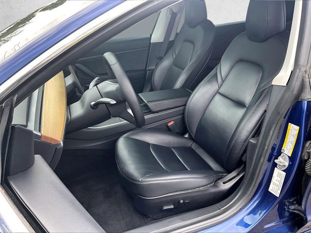 Used 2020 Tesla Model 3 Standard Range Plus image 23