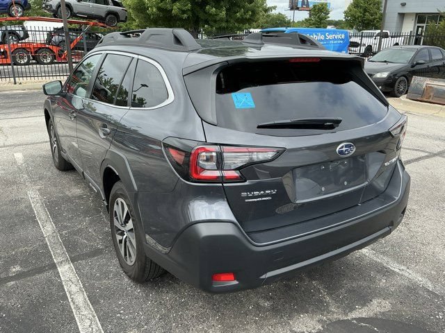 Used 2023 Subaru Outback Premium AWD/4WD image 9