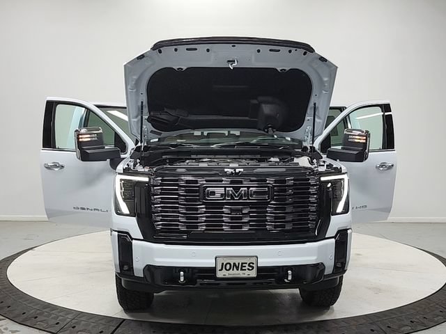 New 2026 GMC Sierra 2500 Denali Ultimate AWD/4WD image 10