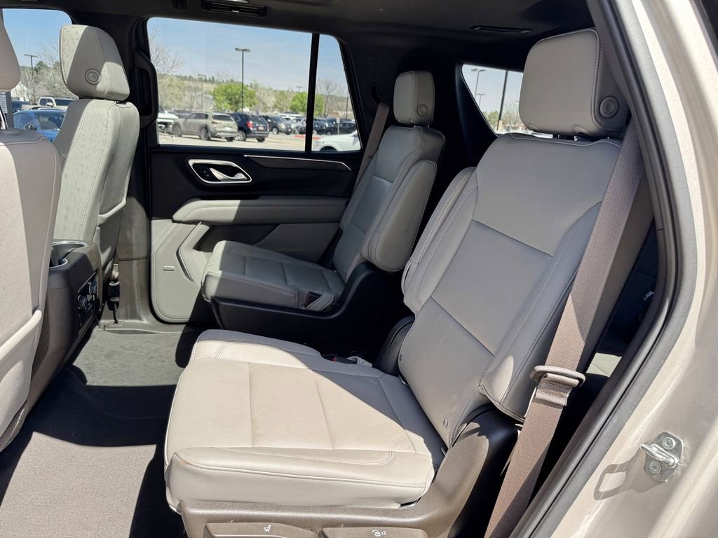 Used 2021 Chevrolet Tahoe Z71 w/ Z71 Signature Package AWD/4WD image 26