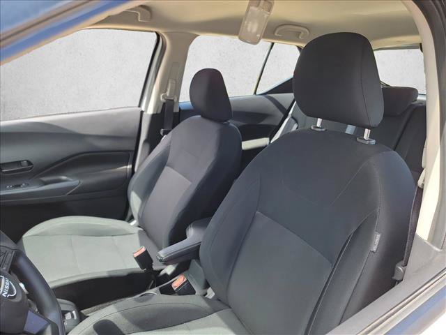 Used 2023 Nissan Kicks S FWD image 13