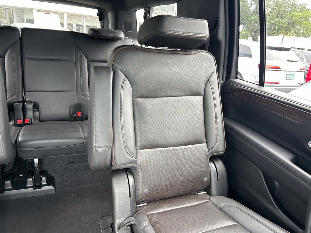 Used 2021 Chevrolet Suburban High Country RWD image 14