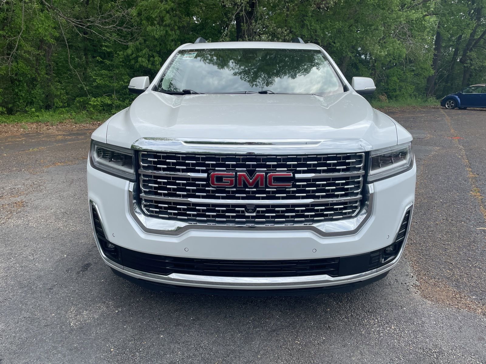 Used 2023 GMC Acadia Denali w/ Denali Ultimate Package image 8