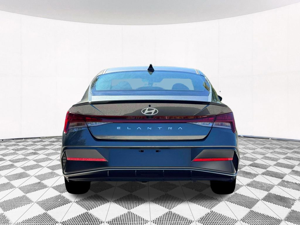 New 2026 Hyundai Elantra SEL Sport image 8