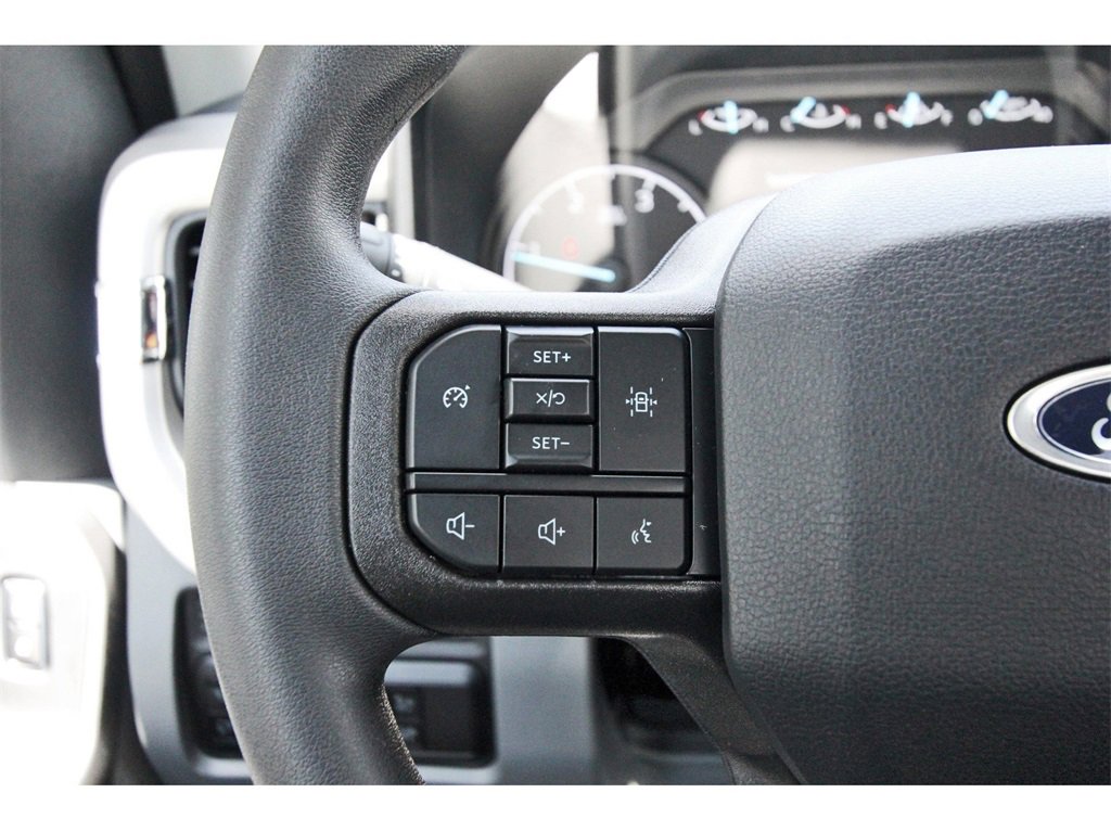 New 2025 Ford F550 2WD Regular Cab Super Duty w/ XLT Value Package image 13