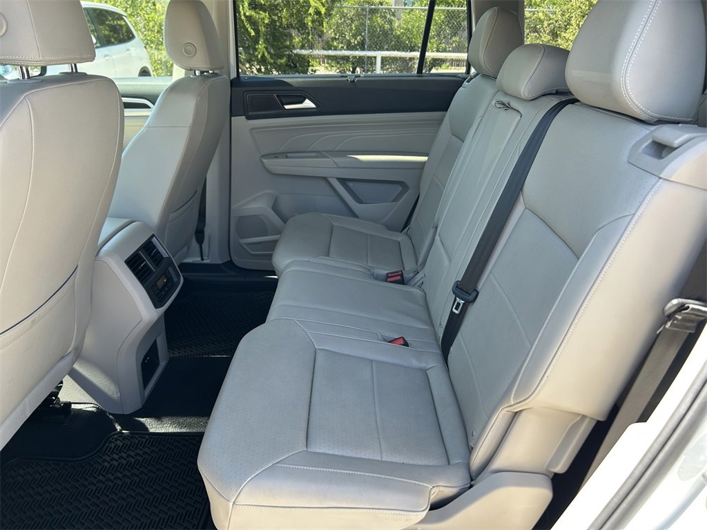 Used 2022 Volkswagen Atlas SE image 12