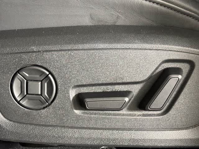 Used 2024 Audi Q3 2.0T Premium AWD/4WD image 25