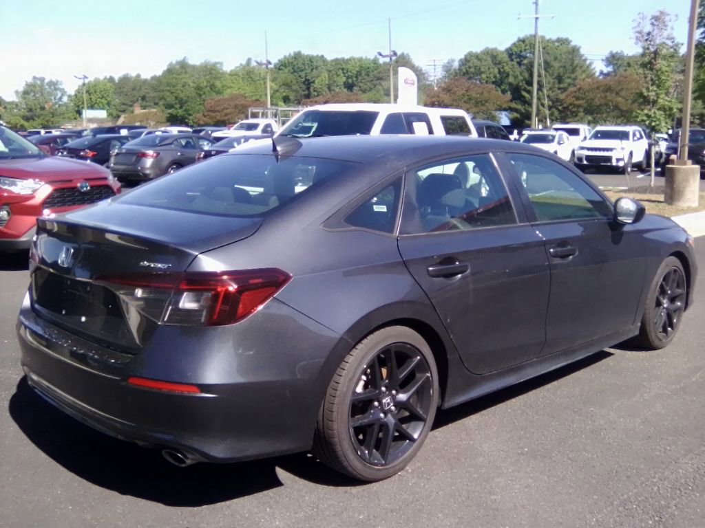 Used 2025 Honda Civic Sport image 4