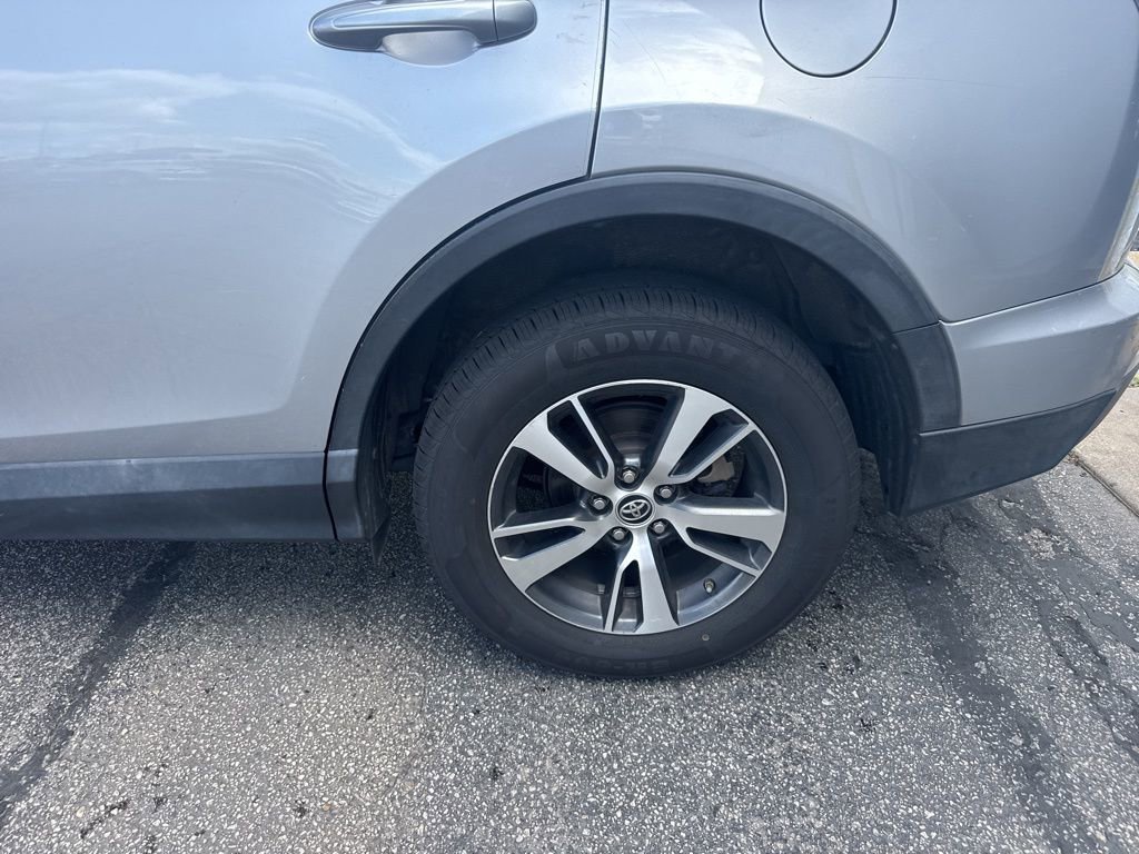 Used 2017 Toyota RAV4 XLE image 7