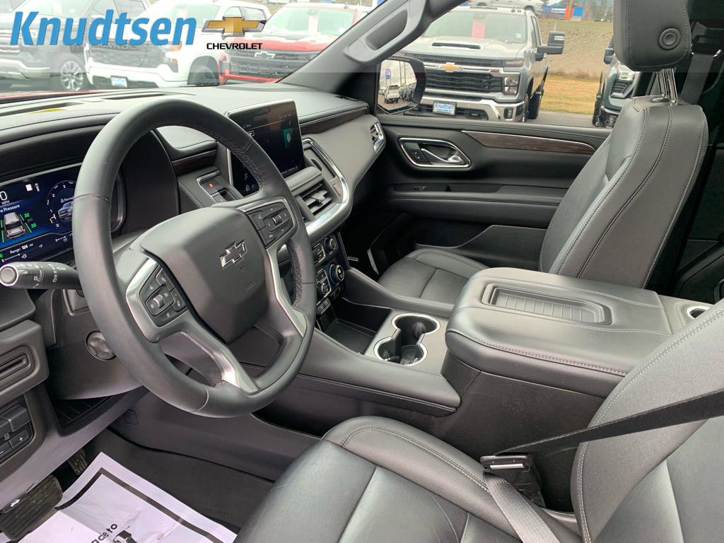 Used 2023 Chevrolet Tahoe Z71 w/ Z71 Off-Road Package AWD/4WD image 19