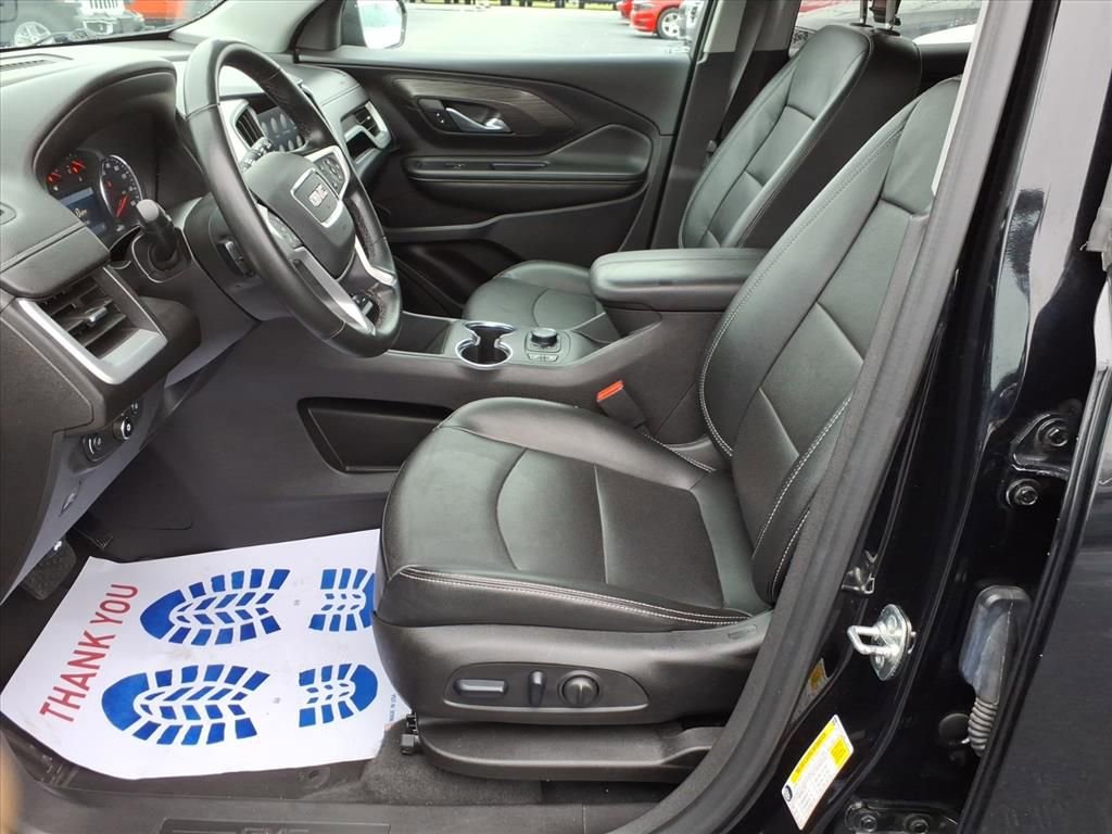 Used 2024 GMC Terrain SLT image 14