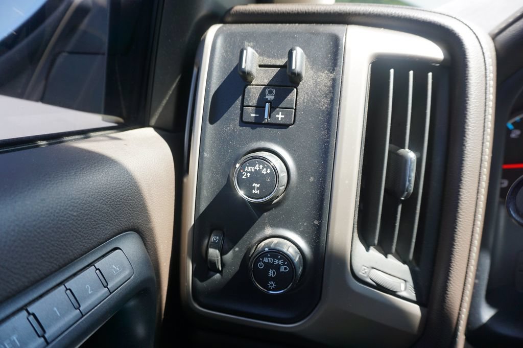 Used 2017 GMC Sierra 1500 Denali AWD/4WD image 4