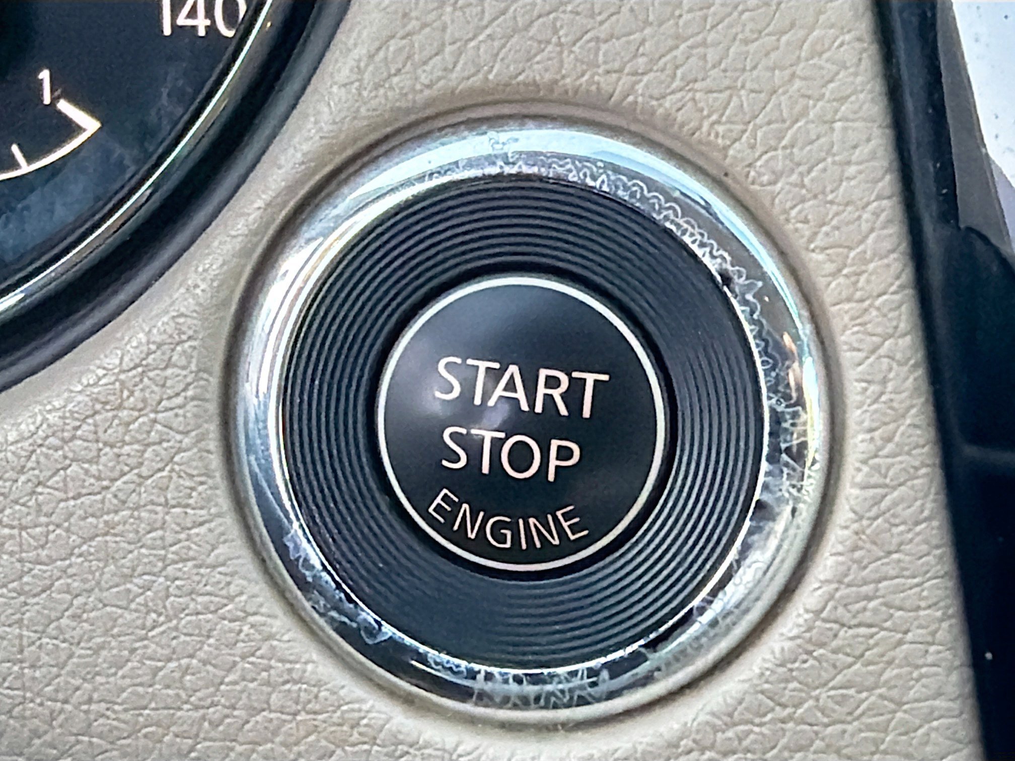 Used 2018 Nissan Rogue SV w/ Sun & Sound Touring Package image 32