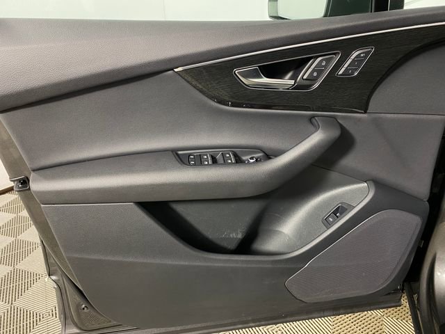 Used 2021 Audi Q7 2.0T Premium AWD/4WD image 23