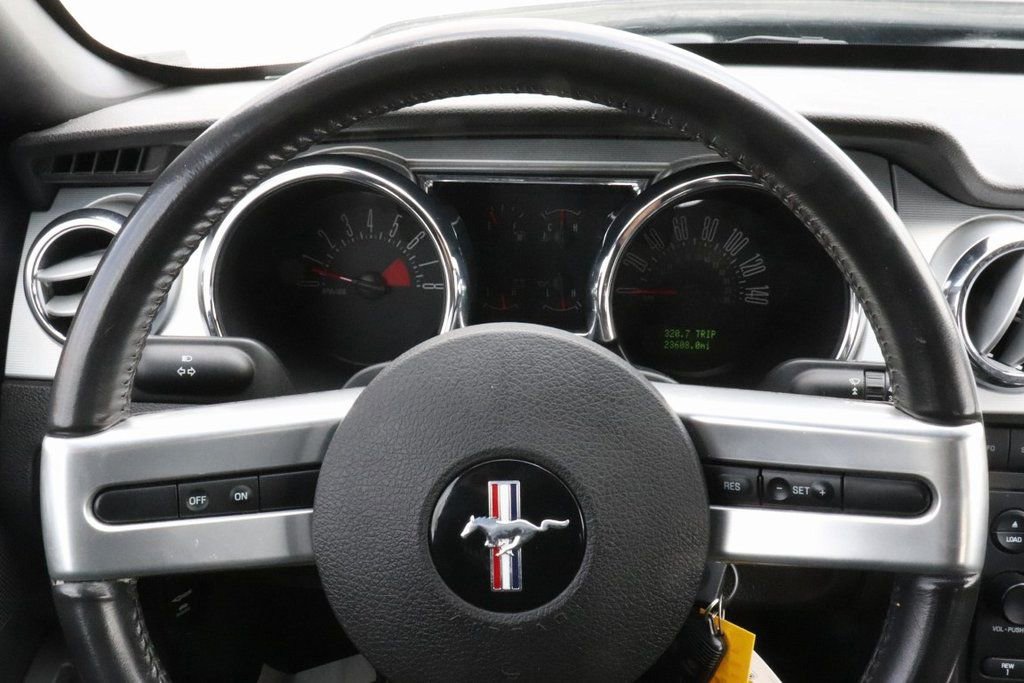 Used 2007 Ford Mustang GT image 39
