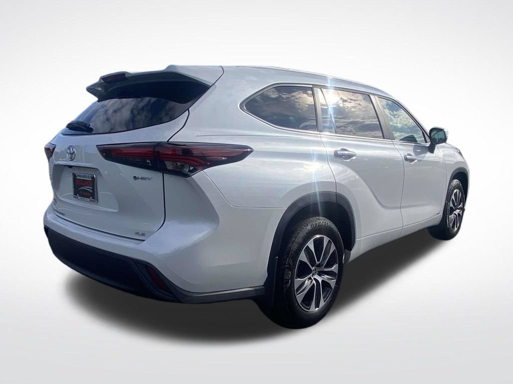 Used 2026 Toyota Highlander XLE AWD/4WD image 7