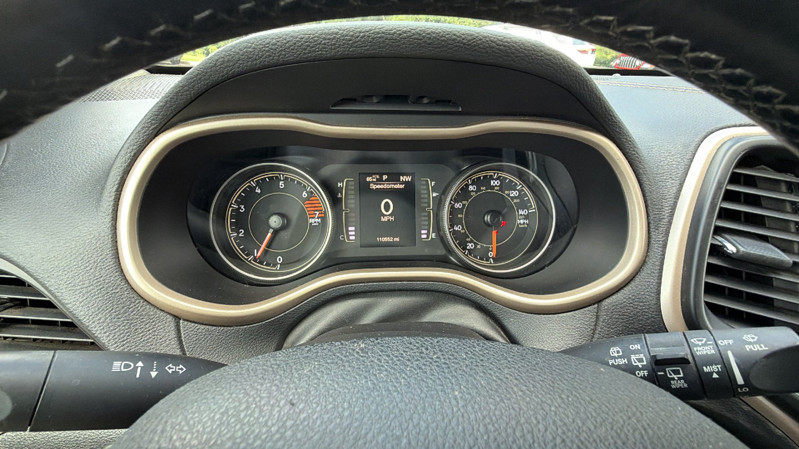 Used 2018 Jeep Cherokee Latitude w/ Altitude Package FWD image 28