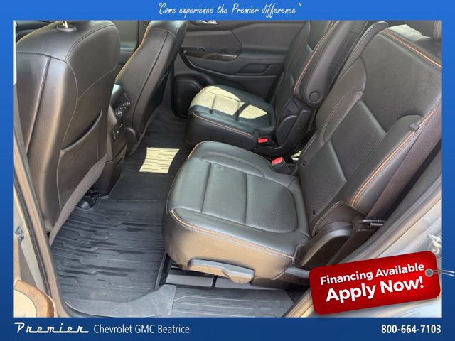 Used 2023 GMC Acadia AT4 w/ Technology Package AWD/4WD image 18