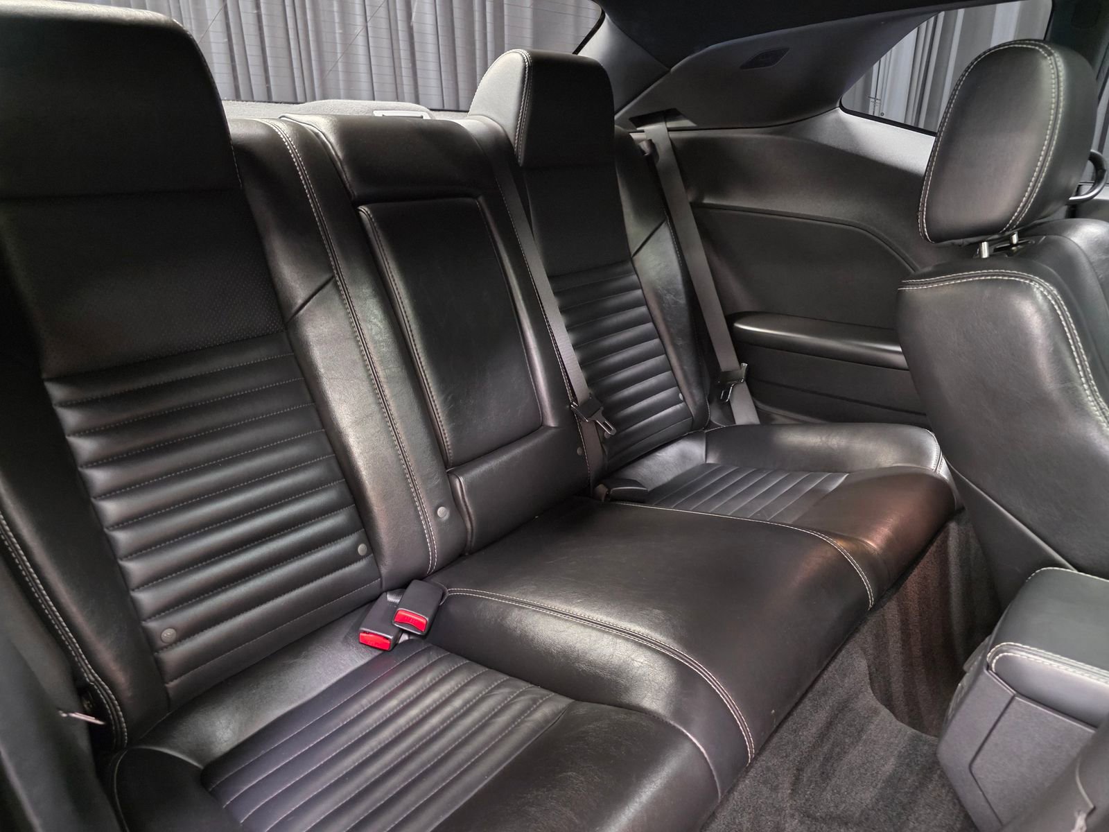 Used 2010 Dodge Challenger R/T RWD image 45