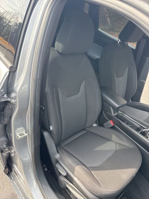 Used 2023 Jeep Compass Sport image 40