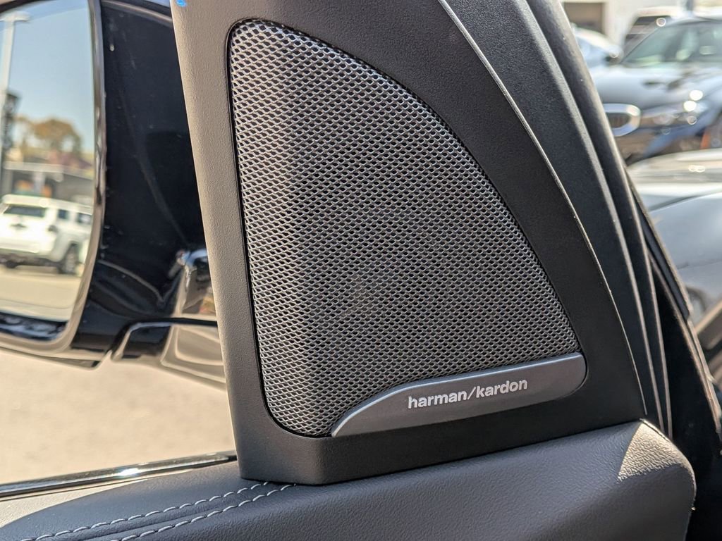 New 2026 BMW X5 xDrive50e image 12