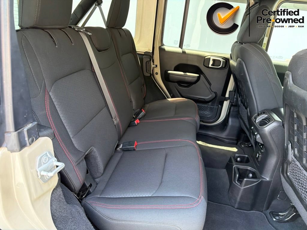 Certified 2022 Jeep Wrangler Unlimited Rubicon w/ Dual Top Group AWD/4WD image 26