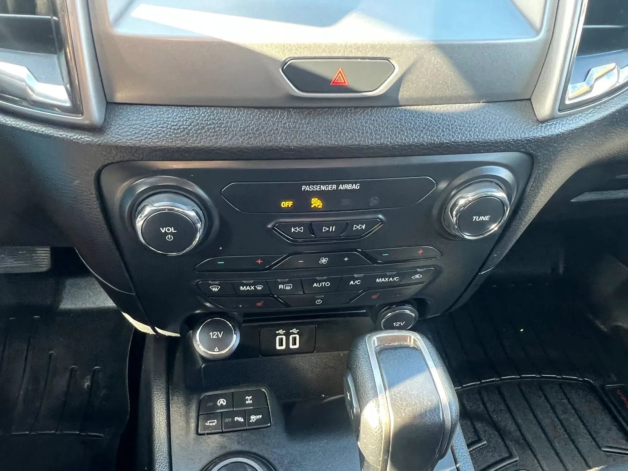 Used 2019 Ford Ranger XLT w/ Equipment Group 302A Luxury AWD/4WD image 23