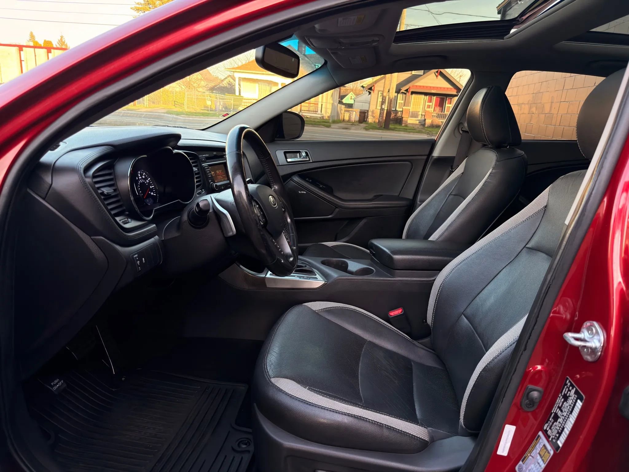 Used 2012 Kia Optima SX w/ Premium Touring Pkg image 37