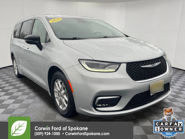 Used 2024 Chrysler Pacifica Touring-L