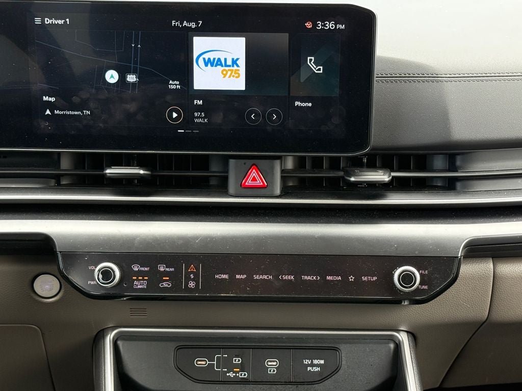 Used 2025 Kia Carnival FWD image 25