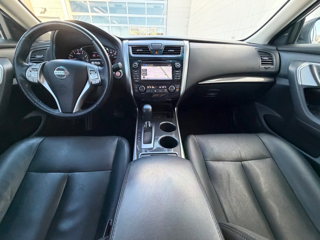 Used 2014 Nissan Altima 2.5 SL w/ Technology Package image 16