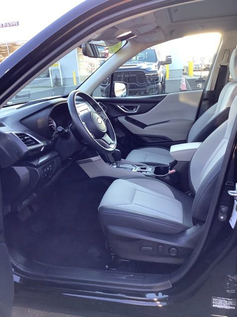 Used 2021 Subaru Forester Premium AWD/4WD image 11