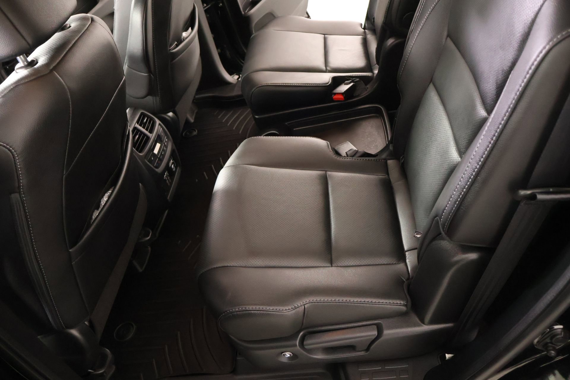 Used 2022 Honda Pilot Elite image 12