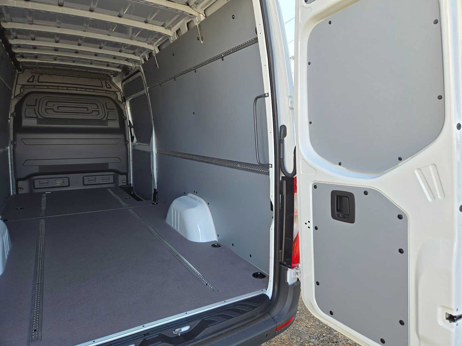 New 2026 Mercedes-Benz Sprinter 2500 image 18