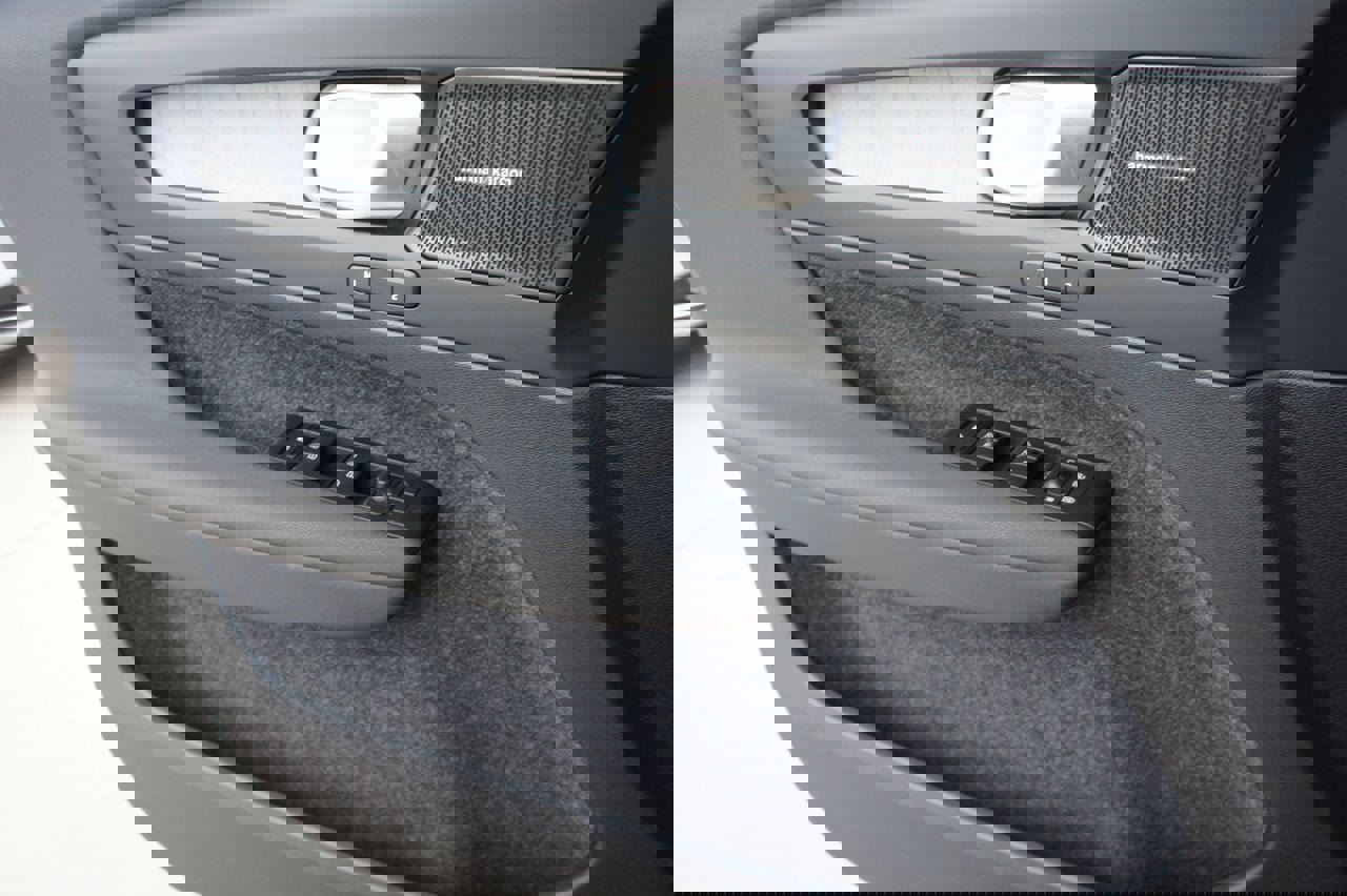 New 2026 Volvo XC40 B5 Plus w/ Protection Package Premier image 16