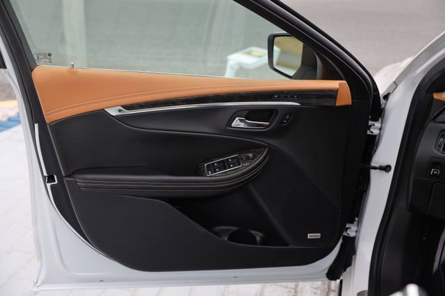 Used 2016 Chevrolet Impala LTZ w/ Enhanced Convenience Package image 12