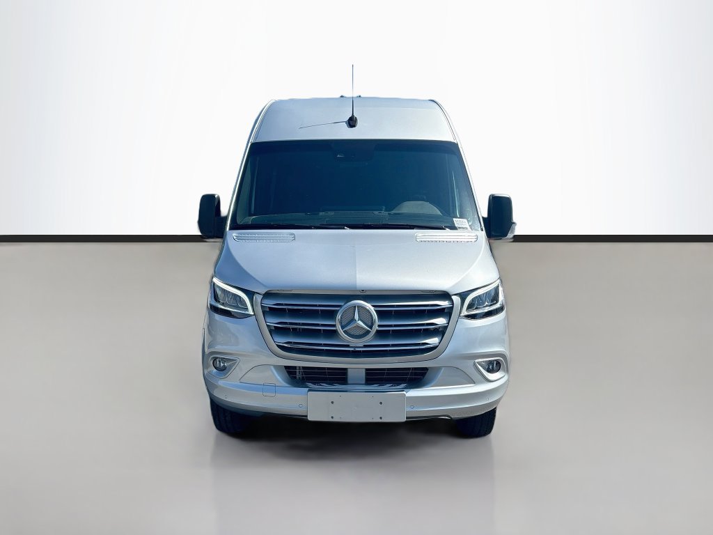 Used 2023 Mercedes-Benz Sprinter 3500 image 7
