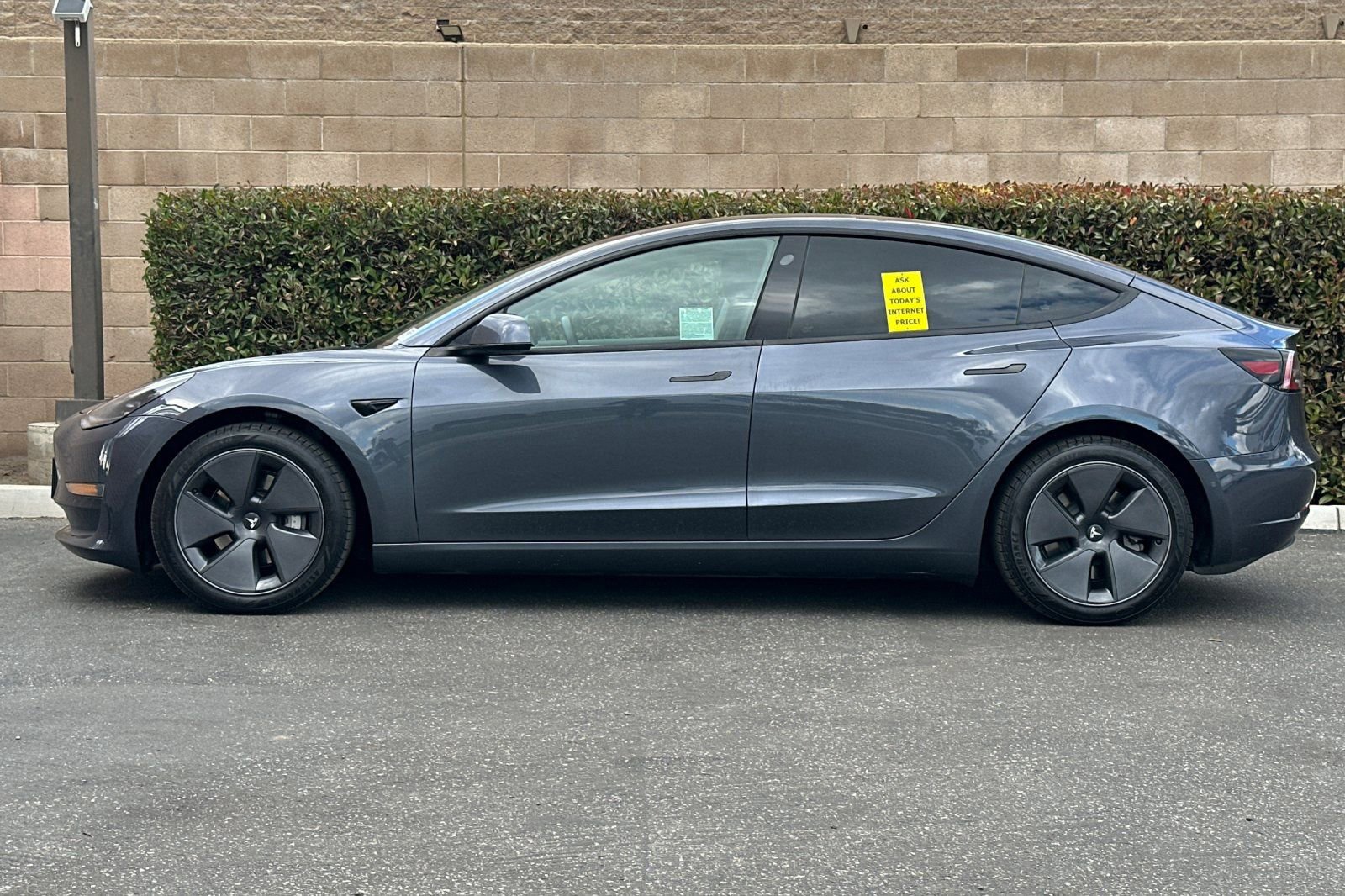 Used 2022 Tesla Model 3 Long Range image 7