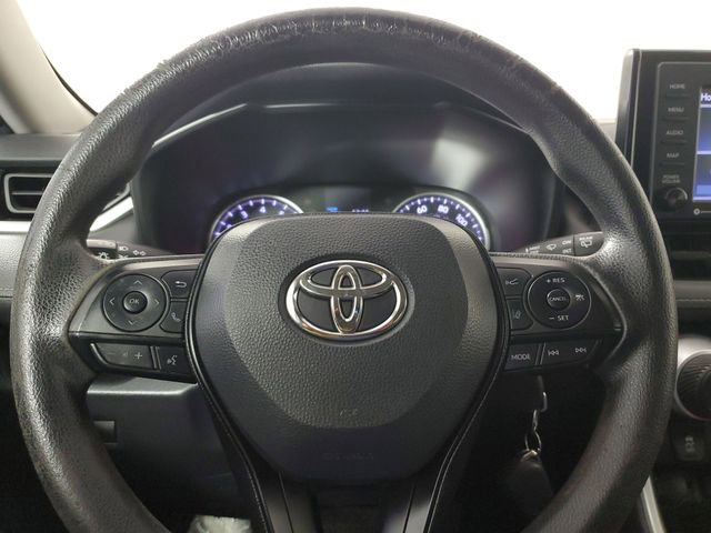 Used 2021 Toyota RAV4 LE image 22
