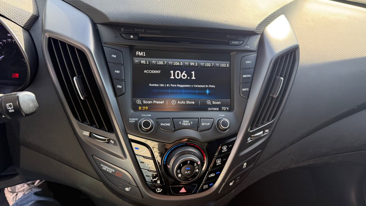 Used 2013 Hyundai Veloster Turbo image 13