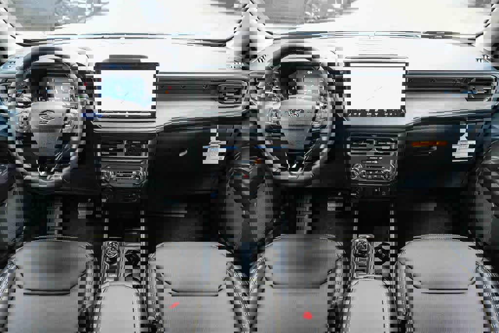 New 2026 Ford Maverick Lobo image 12