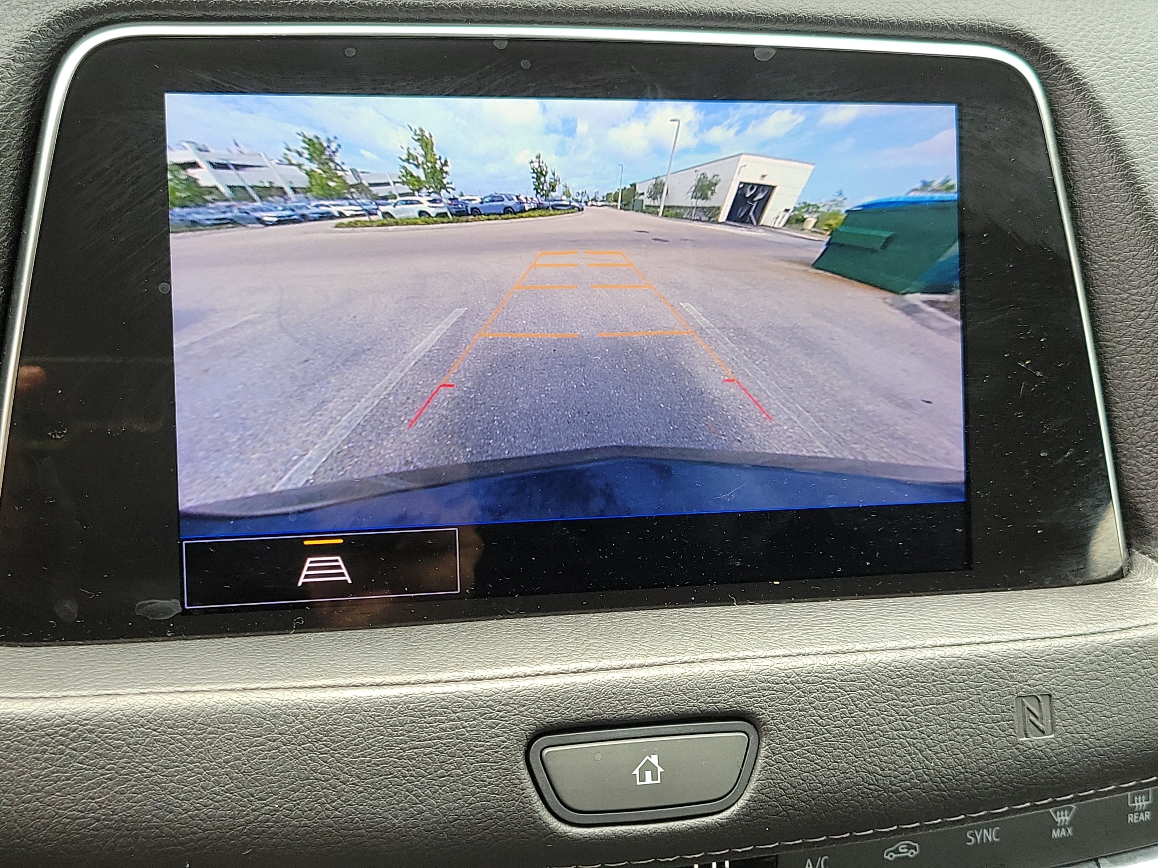 Used 2021 Cadillac XT4 Premium Luxury w/ LPO, Radiant Package FWD image 29