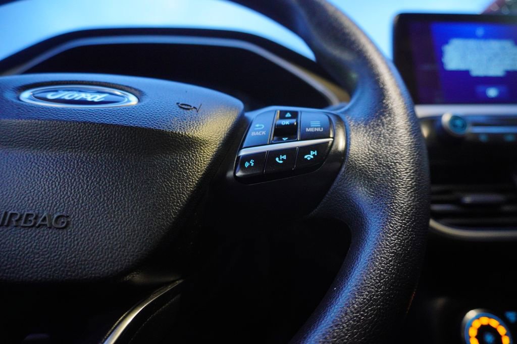 Used 2020 Ford Escape SE image 23