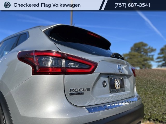 Used 2021 Nissan Rogue Sport SV image 9