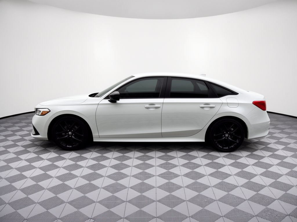 Used 2024 Honda Civic Sport image 2